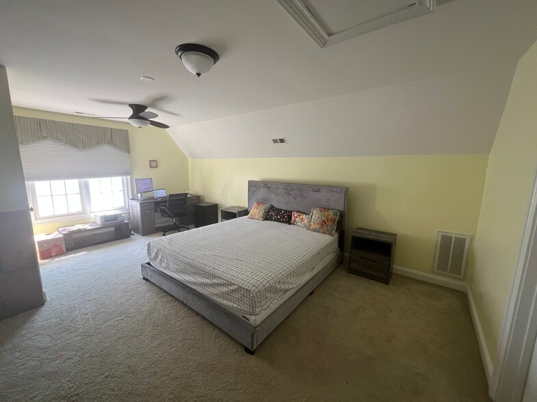 Third Floor - Bonus Room - 133 Fort Jackson Rd