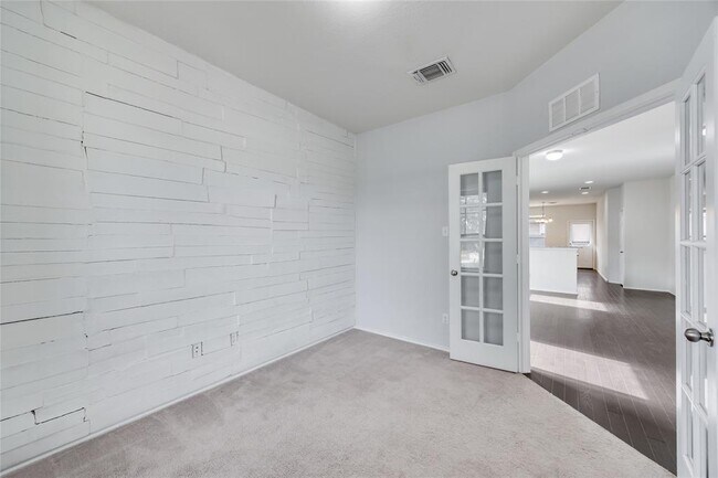 Building Photo - 524 Coffee Berry Dr