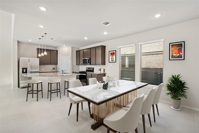 Building Photo - 42433 Quail Vly Ln