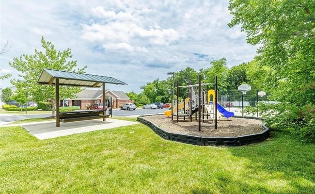 Building Photo - Charming 4-Bedroom Home in Springhurst Com...