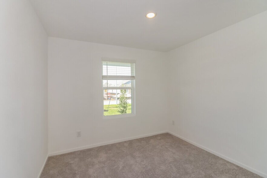 Building Photo - 460 San Miguel Crk Dr