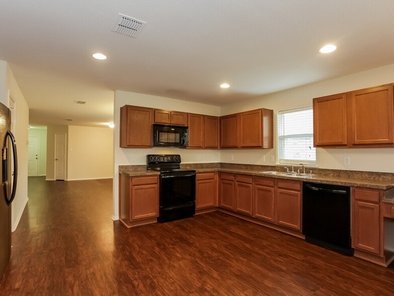 Building Photo - 16404 Cowboy Trail