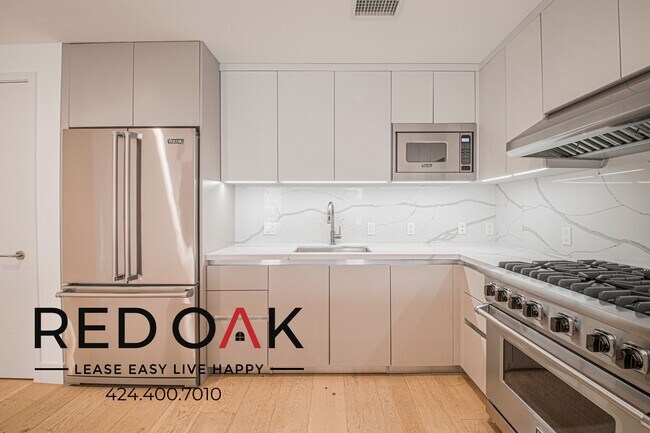 Building Photo - 1415 Reeves St