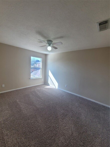 Building Photo - 17211 Brookhollow Grove Ct