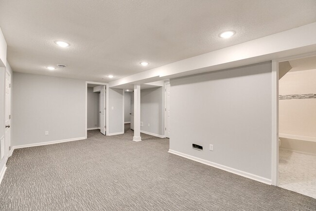 Building Photo - Stunningly Renovated 5-Bed Arden Hills Home.