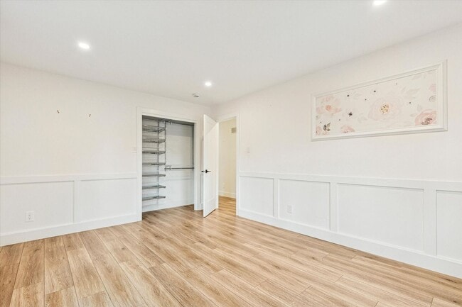 Building Photo - Stunning Renovated 5-Bedroom Exton Home – 6-Month Lease, Gourmet Kitchen & Walkout Basement