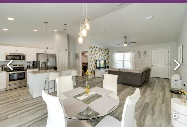 Building Photo - 2081 SW 153rd Loop