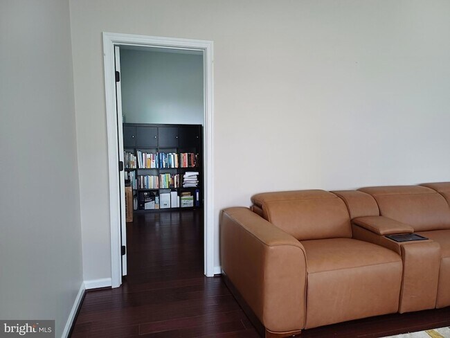 Building Photo - 25501 Emerson Oaks Dr
