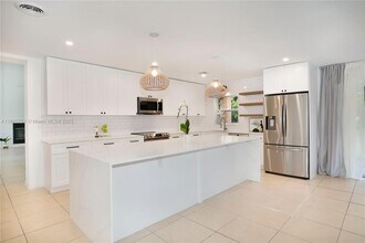 Building Photo - 6841 SW 130th Terrace