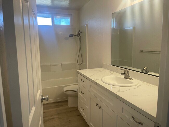 Building Photo - W. Connecticut Ave