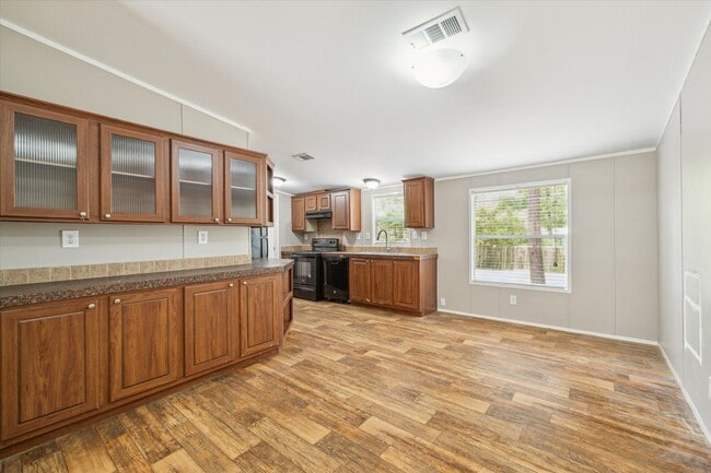 Building Photo - 29619 Midland St