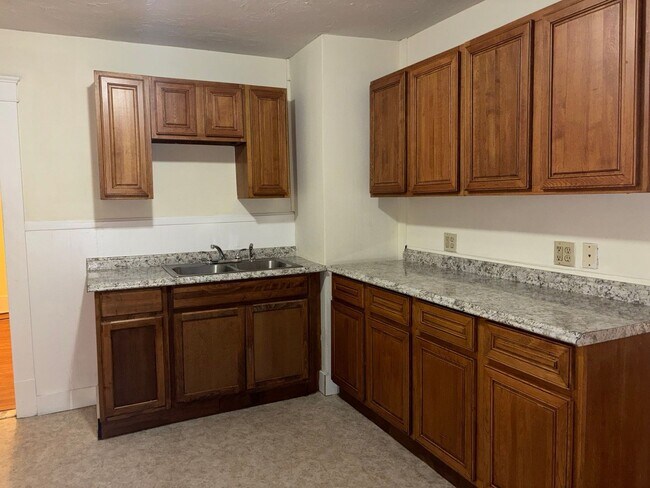 Building Photo - 68-72 Laurel St.