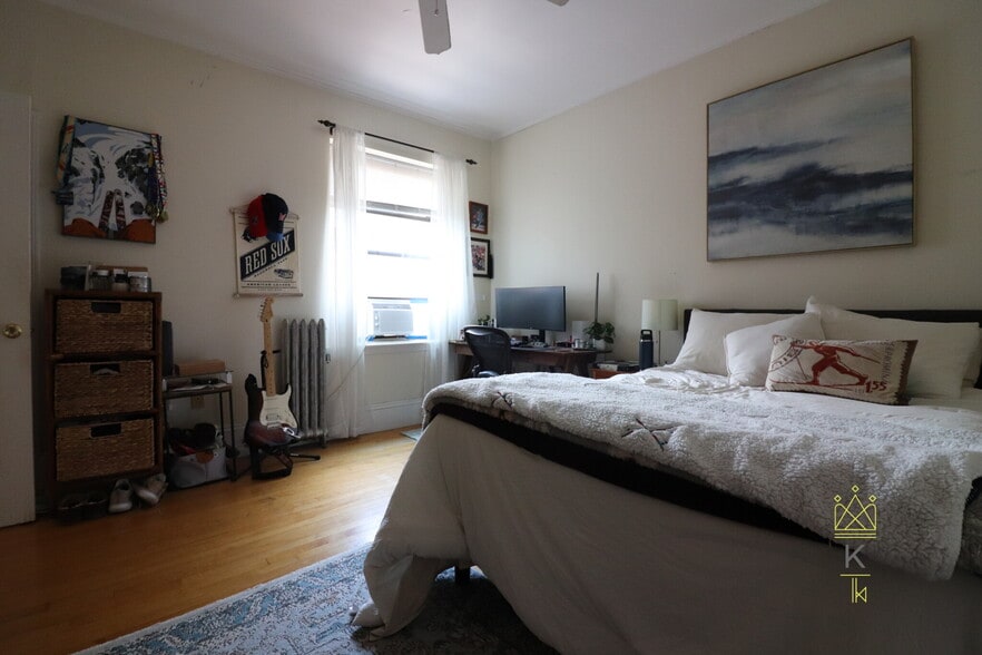 Building Photo - 1090 Beacon St