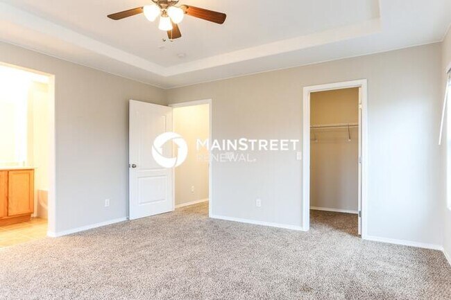 Building Photo - 4 Bedroom Pet-Friendly Home in COLORADO SP...