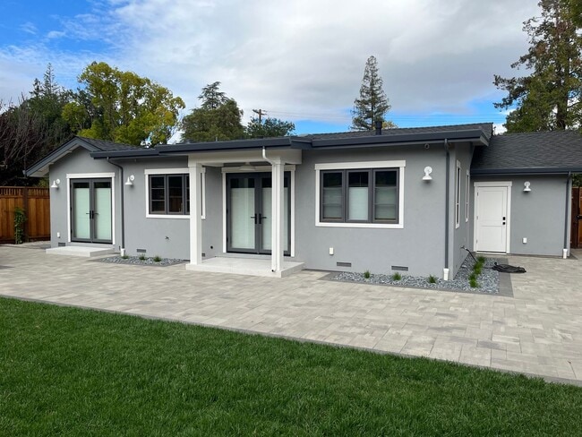 Building Photo - Completely Remodeled Home in Prime Los Gat...