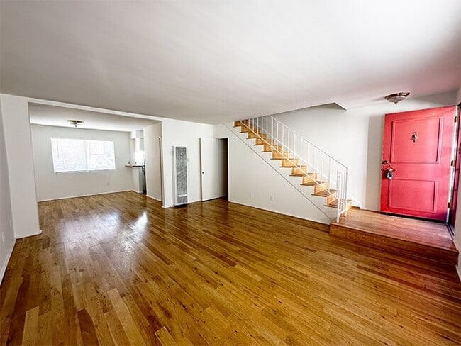 Primary Photo - 1434 Berkeley St