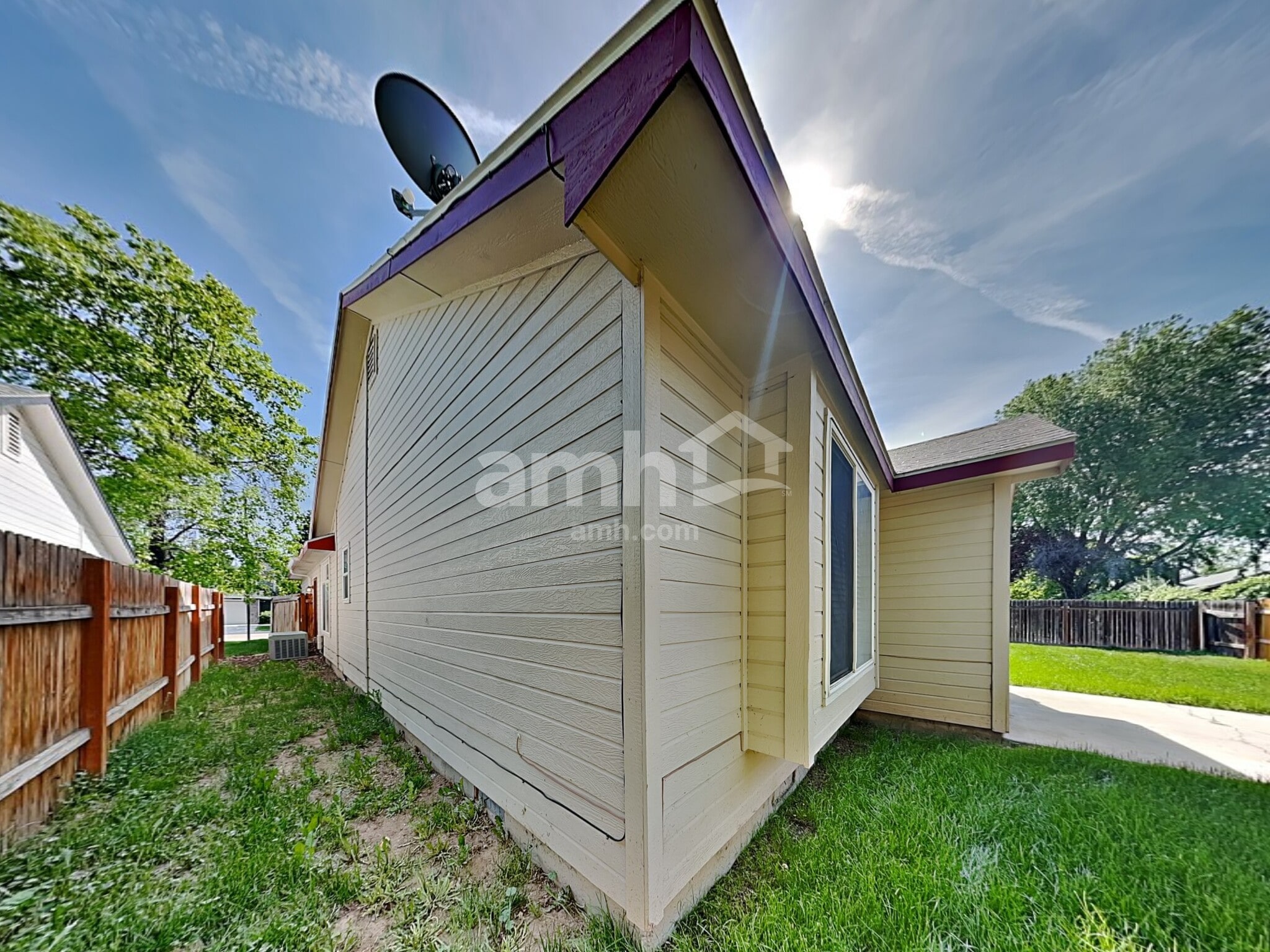 Building Photo - 13350 W Rochester St