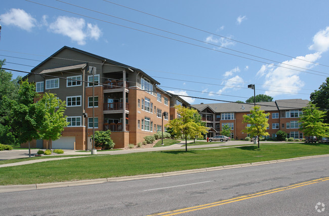 Primary Photo - Summerhill Cooperative of Bloomington