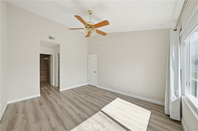 Building Photo - 337 Deerfield Ave