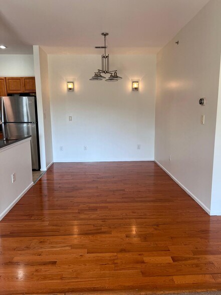 Building Photo - 933 Del Negro Ct