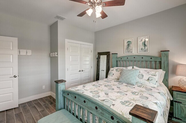 Building Photo - 409 Paradise Pointe Dr