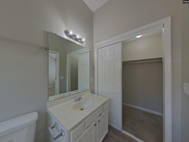 Building Photo - 136 Westport Dr