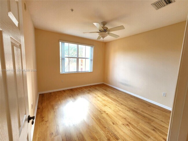 Building Photo - 4602 SW 160th Ave