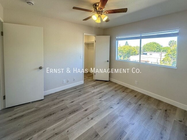 Building Photo - 1080 St Louis Ave