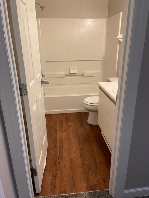 Building Photo - 1913 Ridgebury Dr