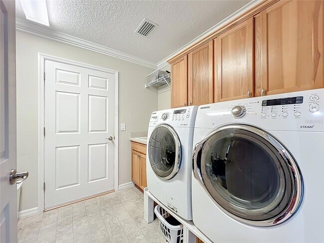 Building Photo - 2875 Rain Lily Loop