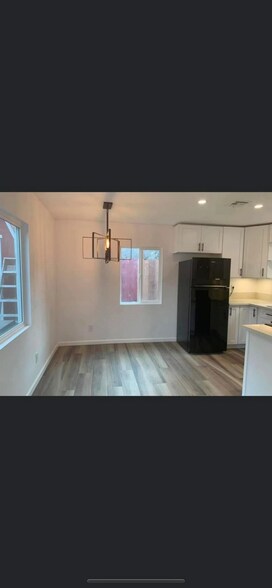 Building Photo - 4710 Townsend Ave