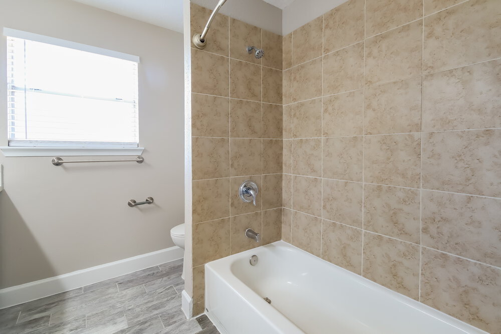 Building Photo - 1814 Pilgrims Point Dr