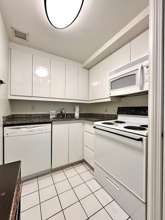 Building Photo - 170 Tremont St