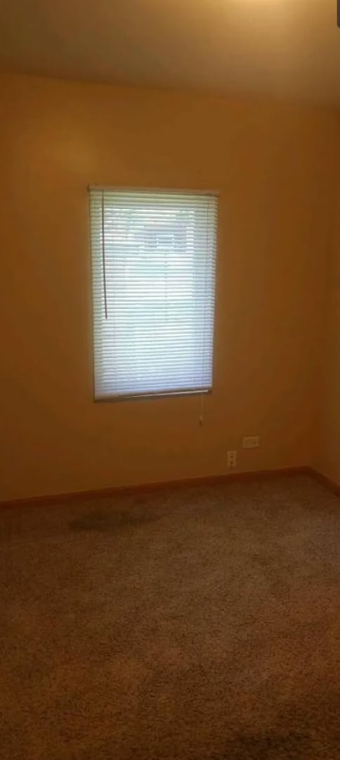 Building Photo - Cozy 2-Bedroom Home with Basement & Off-St...