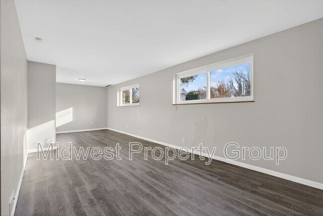 Building Photo - 1165 Derhake Rd