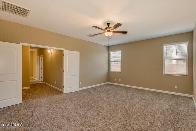Building Photo - 41329 W Curtis Ln