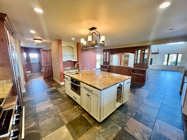Building Photo - Carmel Highlands Mountain Top Stunning Vie...