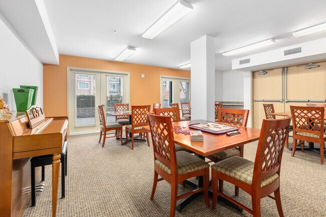 Building Photo - The Cambridge Apartments