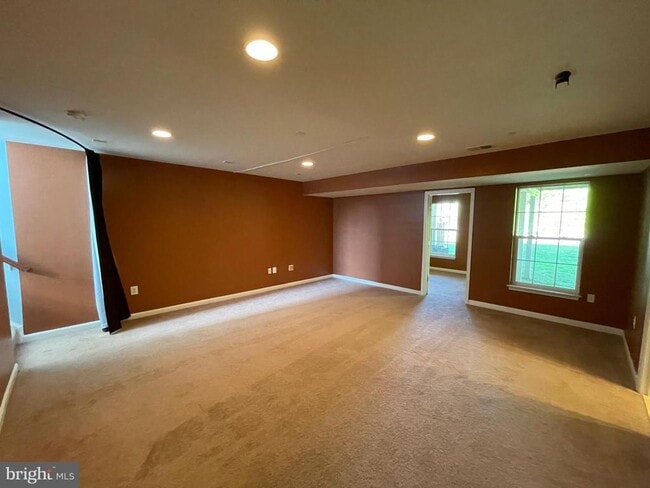 Building Photo - 43297 Stonegarden Terrace