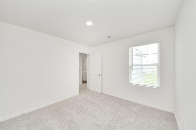 Building Photo - 10302 Florance Spring Dr