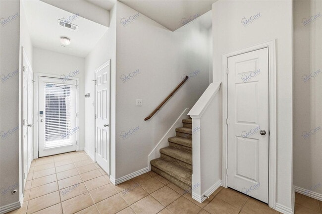 Building Photo - 575 S Virginia Hills Dr