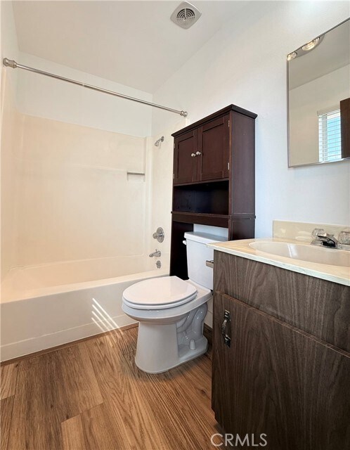 Building Photo - 575 Aloma Way