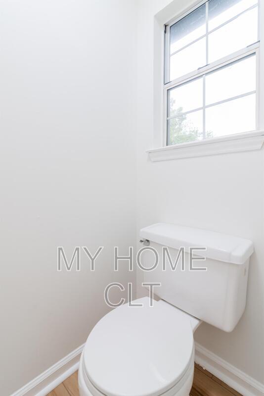 Building Photo - 8413 Woodford Bridge Dr