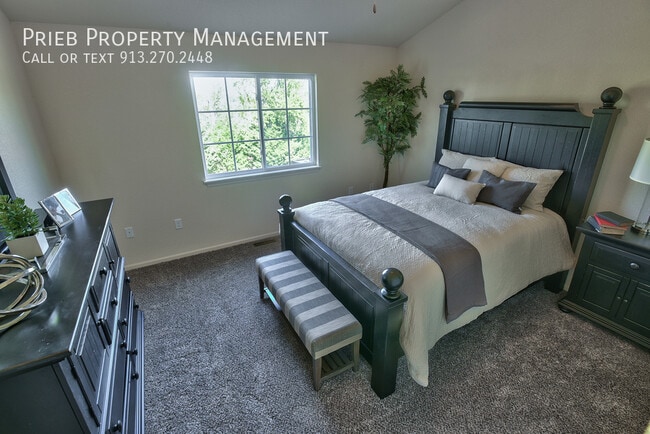 Building Photo - 21641 W 126th Terrace