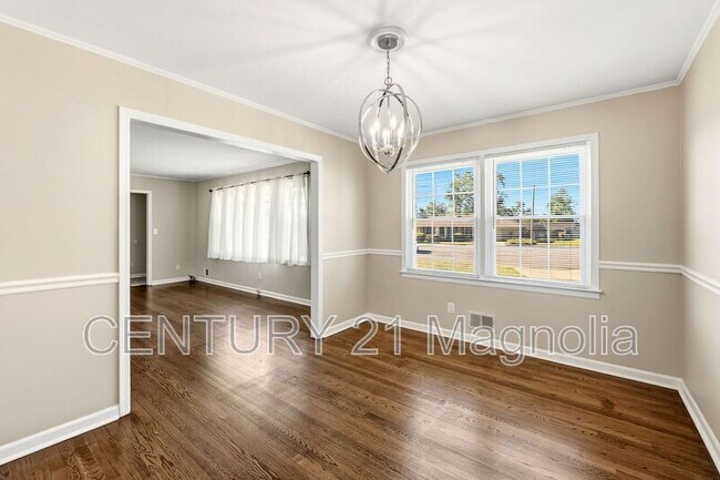 Building Photo - 311 Gardners Mill Ct