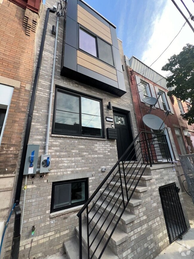 Building Photo - Beautiful New Constuction available for Re...