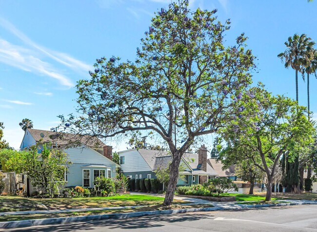 Building Photo - 654 Patterson-