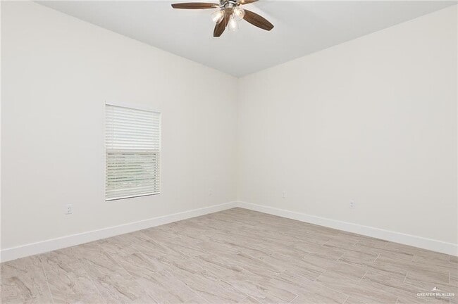 Building Photo - 2912 Allen Dr