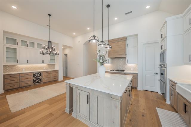 Building Photo - 2105 Tremont Dr