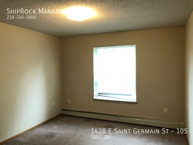 Building Photo - 1428 E St Germain St